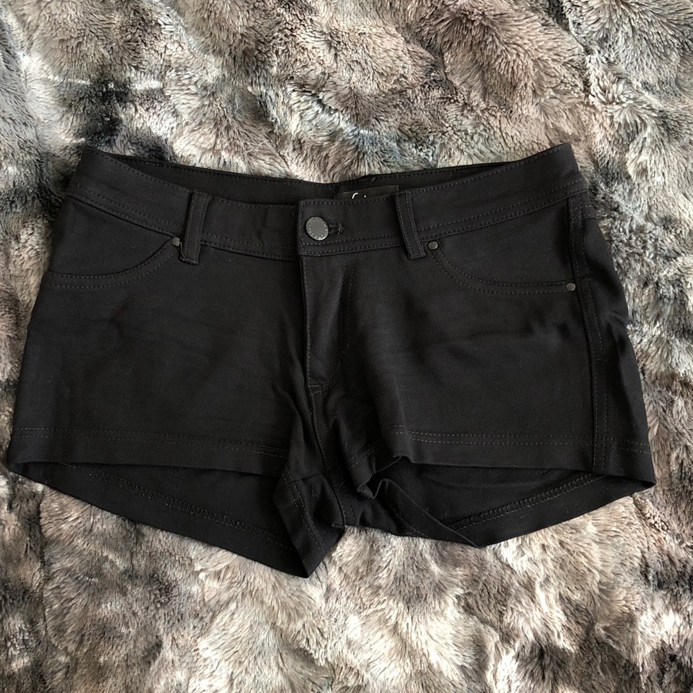 Women's Black Stretch Hot Shorts - Low Rise